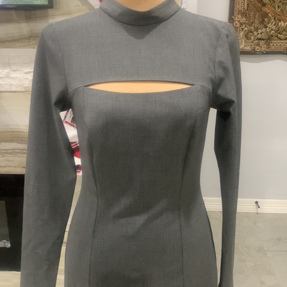 NWT‎ Zara Gray Cut Out Houndstooth Dress. Size S - Picture 4 of 10